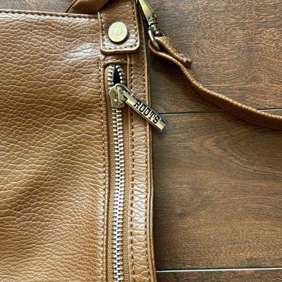 Roots Crossbody Bag - Picture 2 of 7